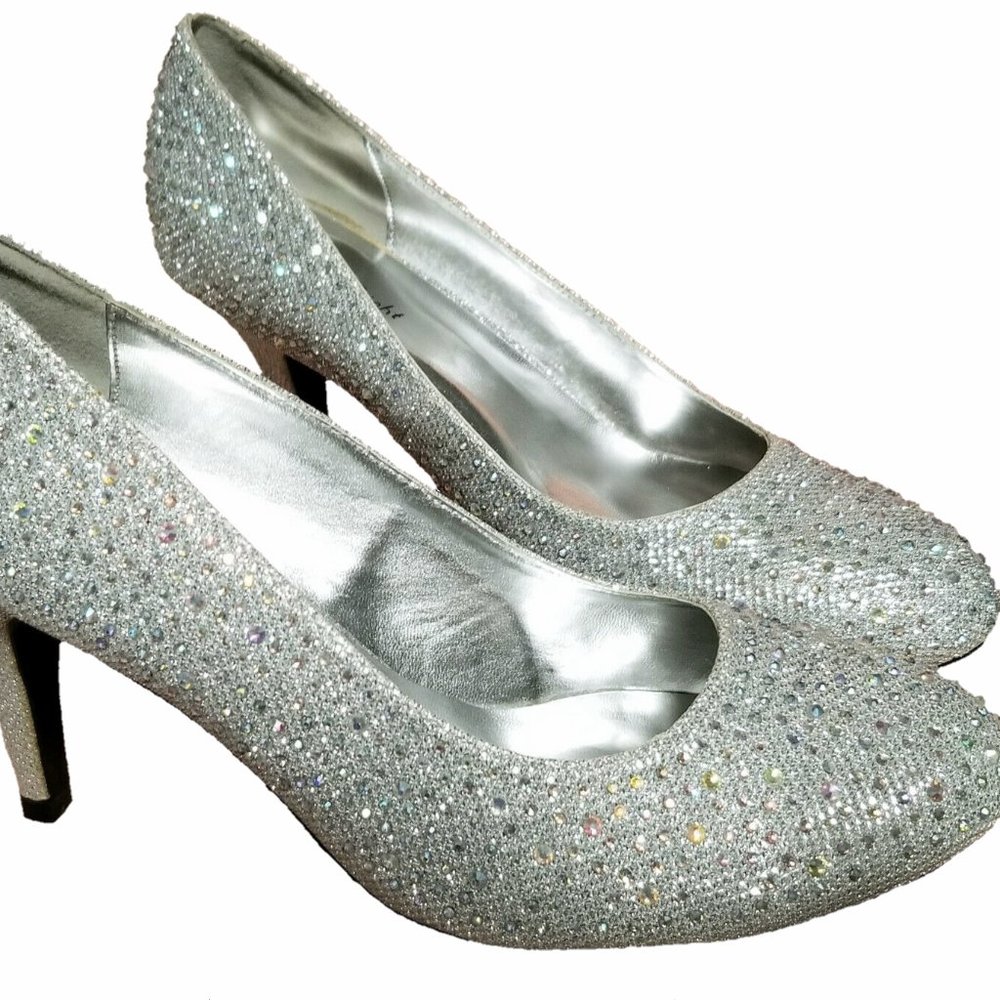 First Sight Wedding Holiday Silver Rhinestones Pump Shoe size 11